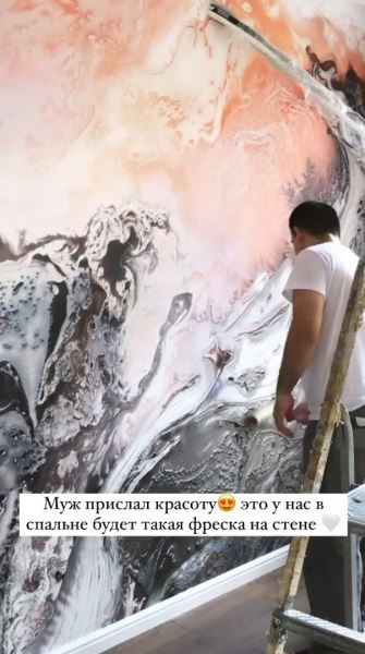 Фрески на стенах и люстры из Италии: Оля Рапунцель похвасталась шикарным ремонтом в новой квартире
