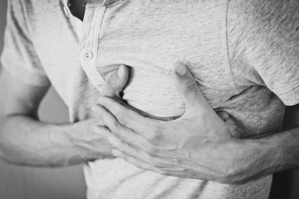 Медики рассказали, какую боль ощущают пациенты перед инфарктом