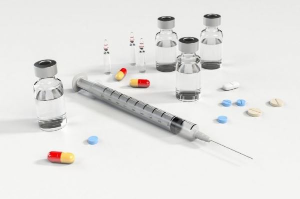 Названы лекарства, которые снижают эффективность вакцин против коронавируса
