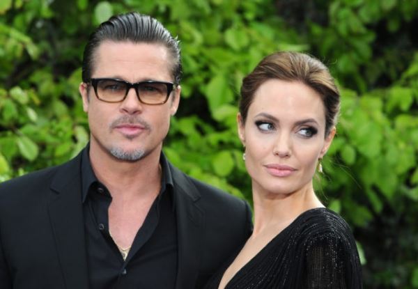 «Она специально тянет время»: Брэд Питт обвиняет Анджелину Джоли в затянувшейся битве за опеку