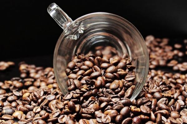 Чем грозит чрезмерное потребление кофеина? Ученые рассказали о норме и заболеваниях